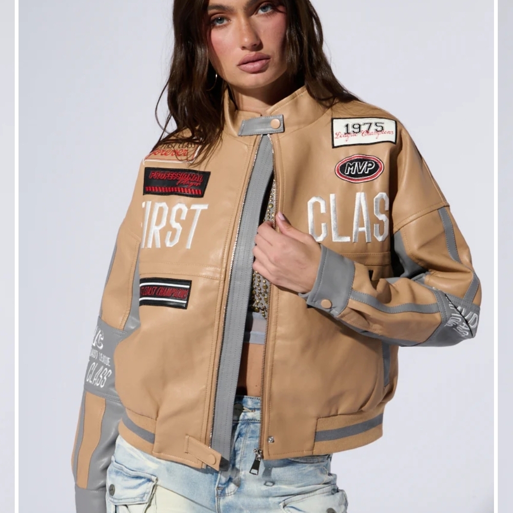 AKIRA FIRST CLASS EMBROIDERED MOTO